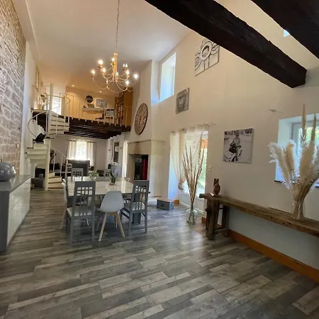 Casa vacanze Maison De En Pierre